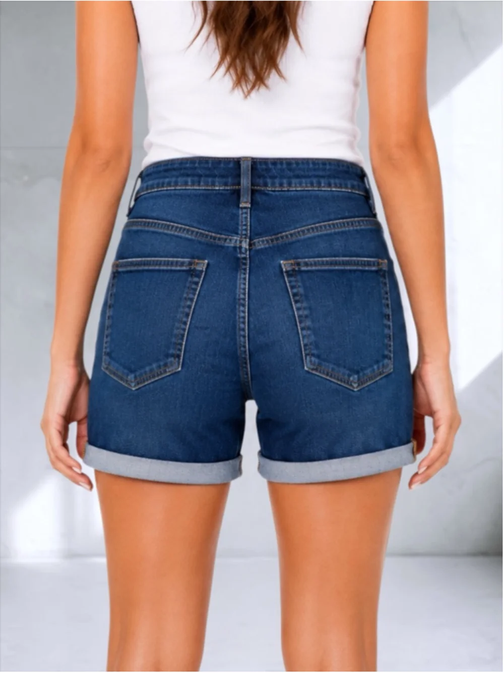 Old Navy Women’s High-Waisted Button-Fly OG Straight Jean Shorts – Size 4